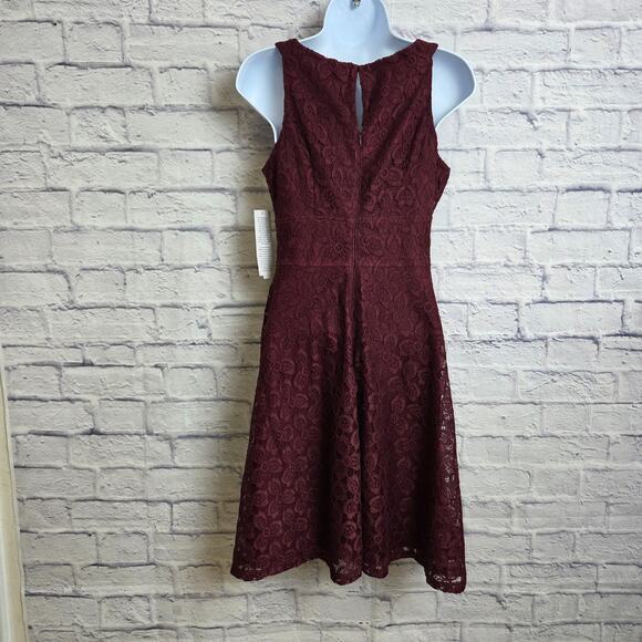 NWT Wisp Kalia Dress Size 2 Burgandy Lace Sleeveless - Picture 2 of 16